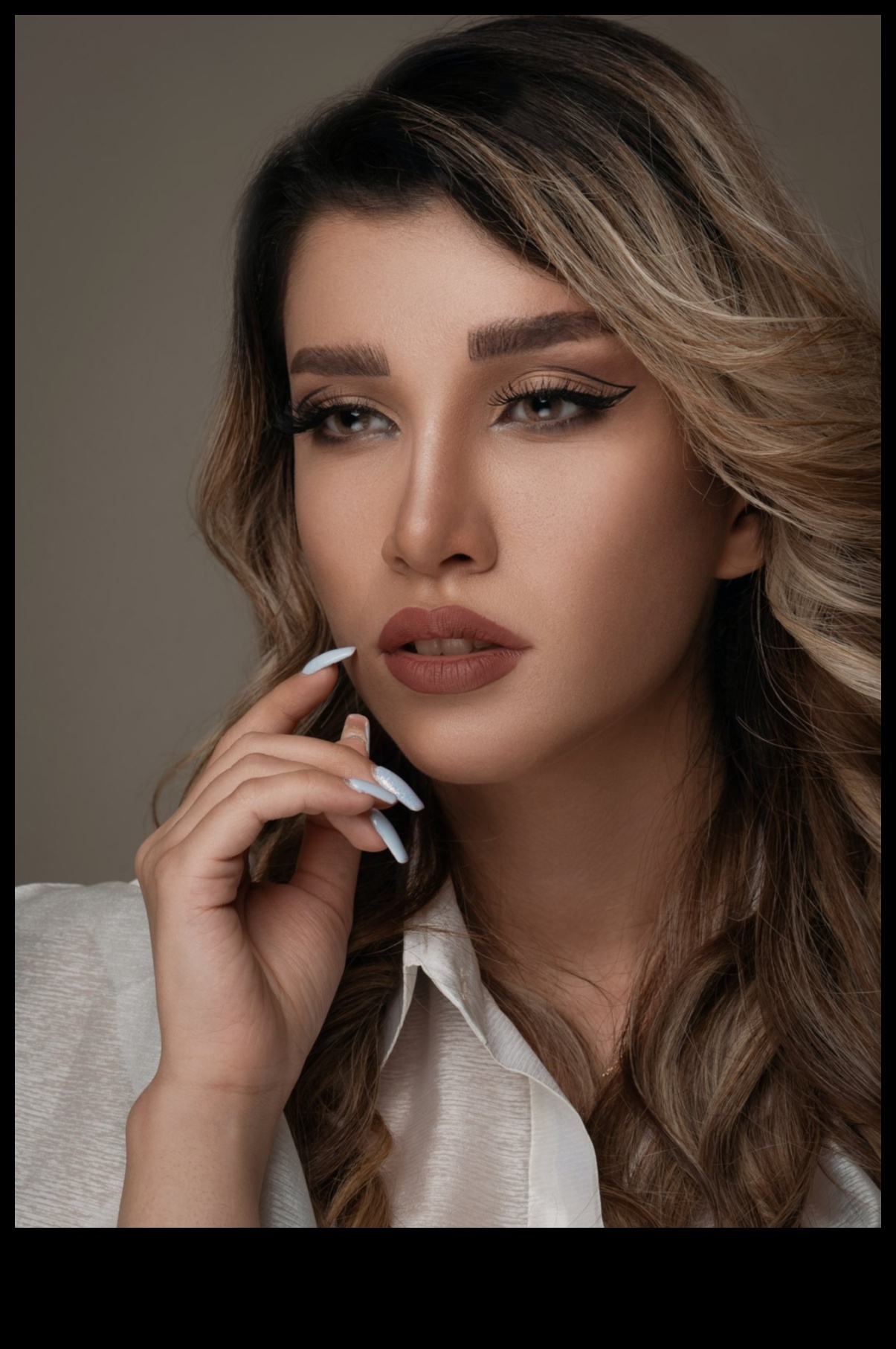 השפעת האיפור הטבעי על הביטחון שלך: מקרין ביטחון עצמי