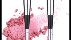 פלאות עם קצוות כפולים: חקר הרבגוניות של כלי איפור שניים באחד