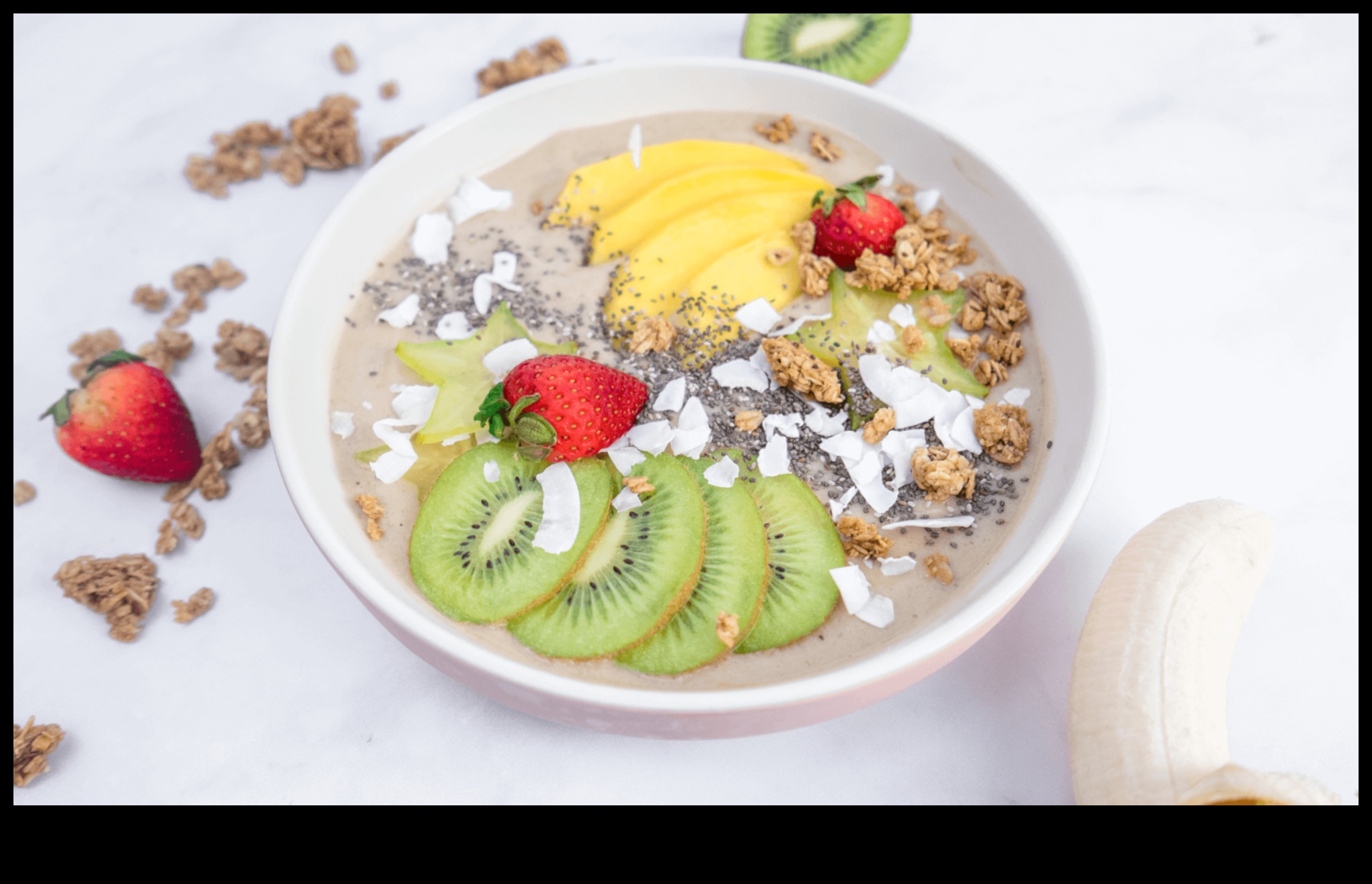 Smoothie Bowls 101: יצירת יצירות מופת של פירות אינסטה ראויות