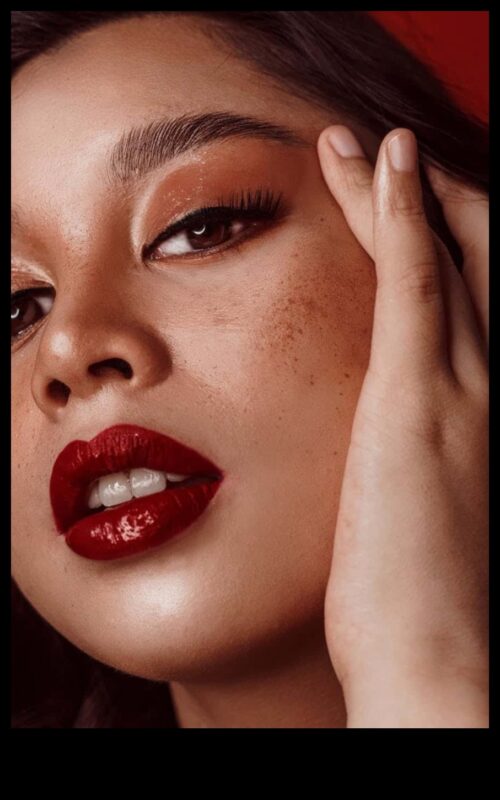 אהבת שפתון: חקירת הפיתוי של צבעי שפתיים עזים